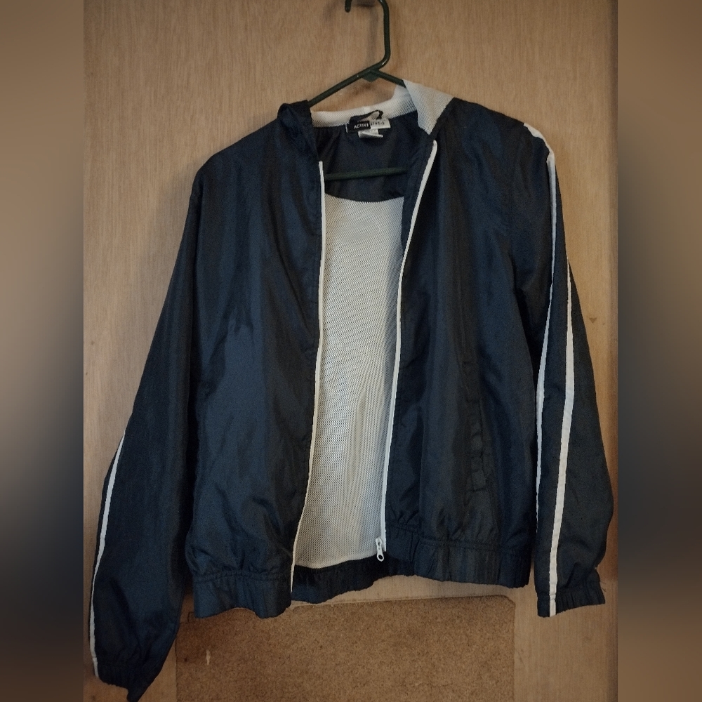 Small wind breaker/rain jacket for kids